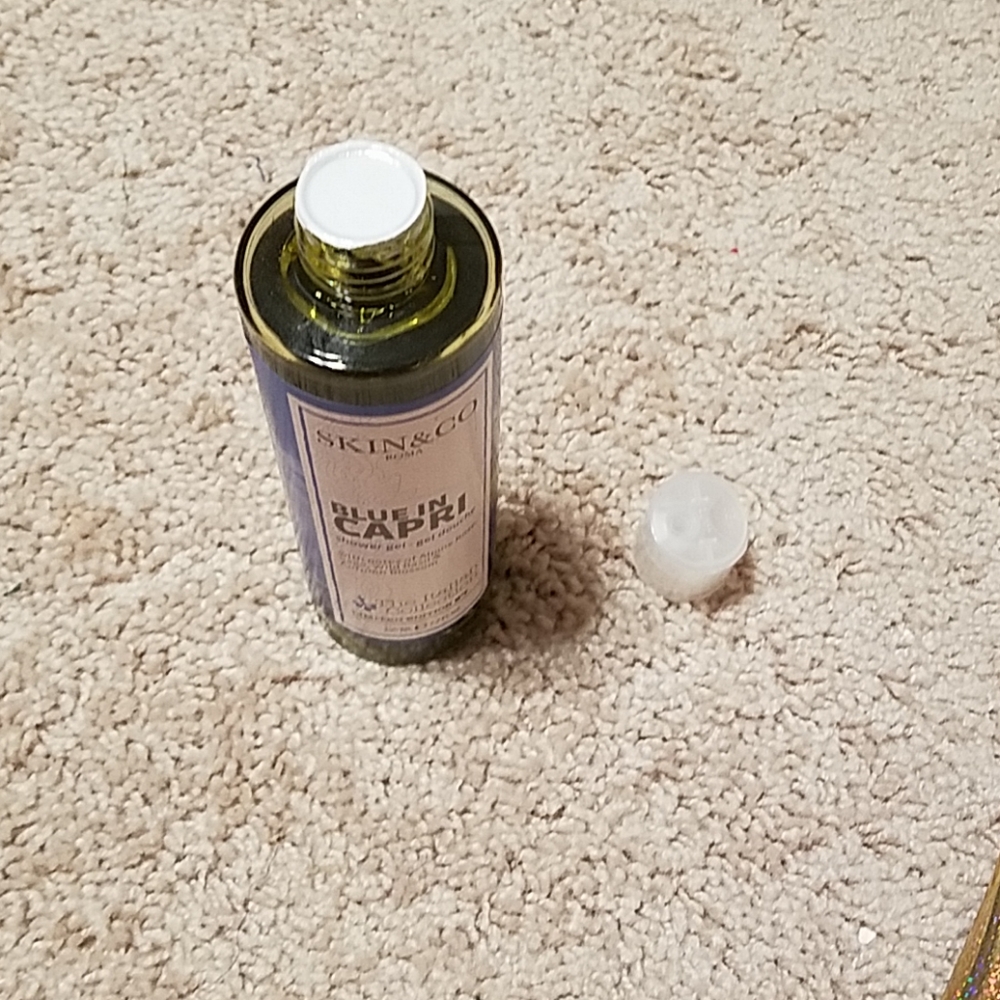 Skin & Co Blue in Capri - Picture 3 of 3